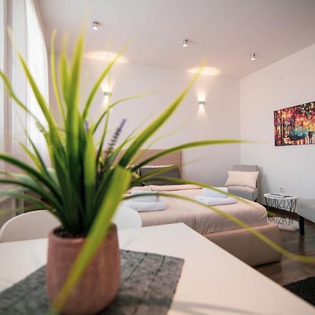 5 Star Central Studio سكوبجي المظهر الخارجي الصورة