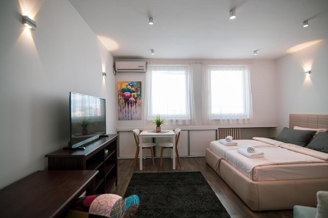 5 Star Central Studio سكوبجي المظهر الخارجي الصورة