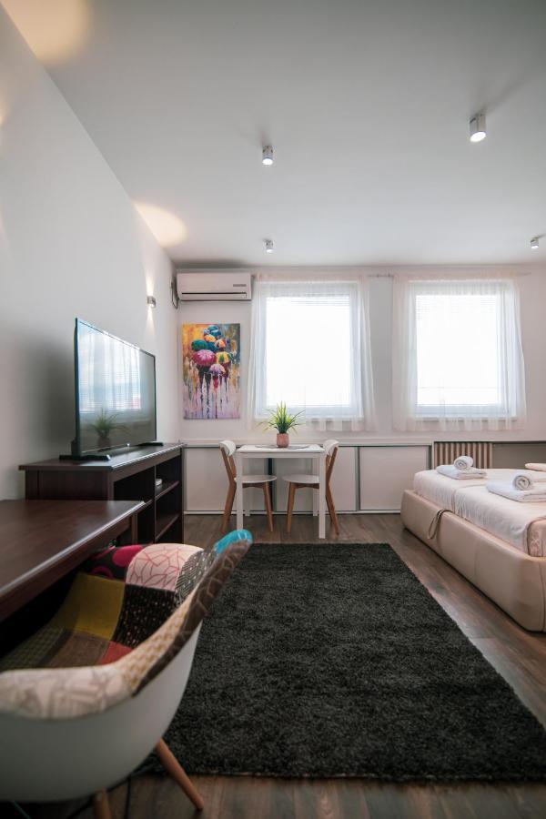 5 Star Central Studio سكوبجي المظهر الخارجي الصورة